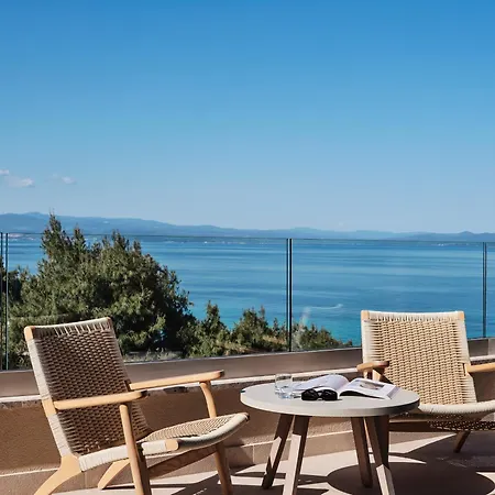 Hotel Cora &