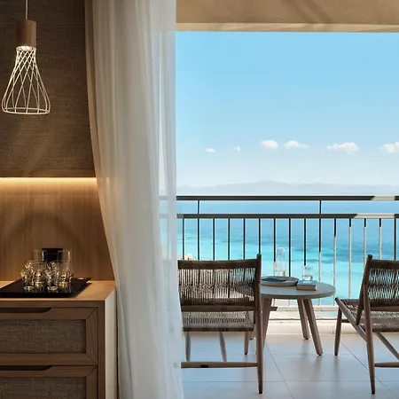 Otel Cora &