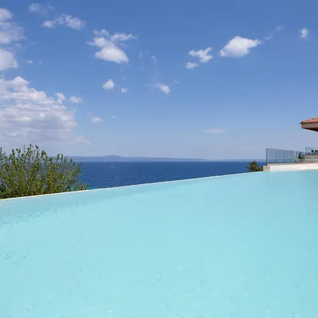 Otel Cora & 5*