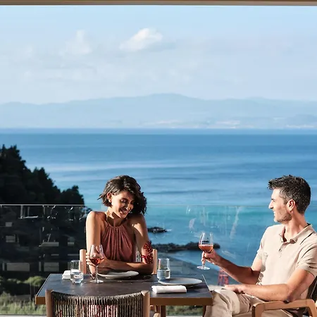 Otel Cora & 5*